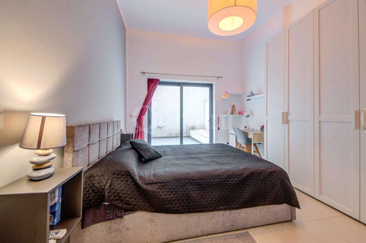 Pender Gardens, Furnished Apartment