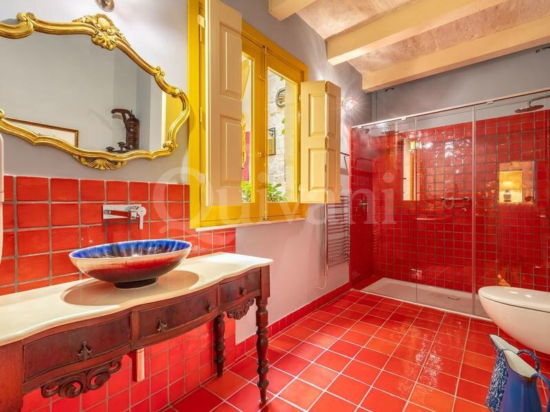 Vittoriosa, Converted House of Character