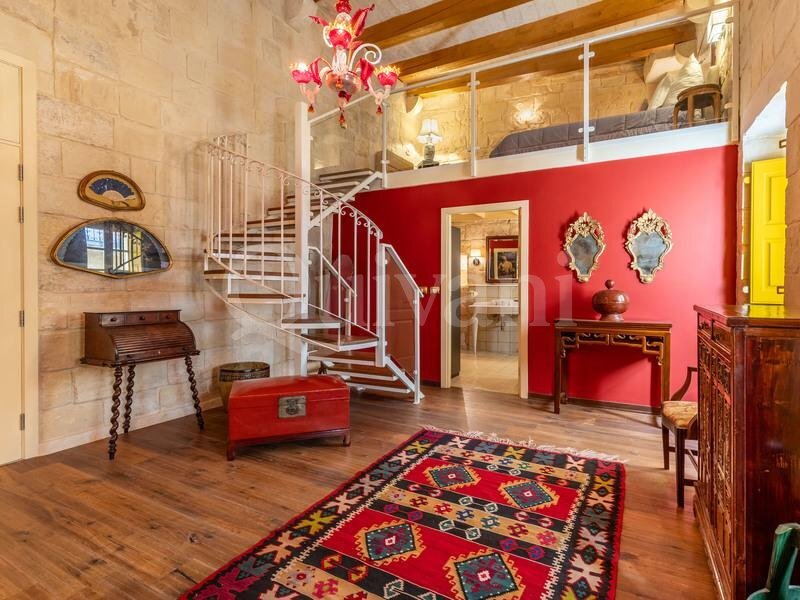 Vittoriosa, Converted House of Character