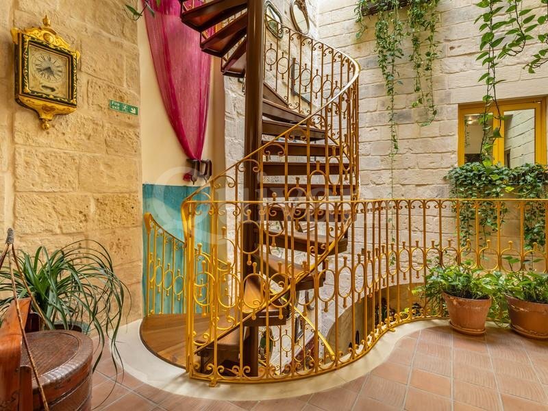 Vittoriosa, Converted House of Character
