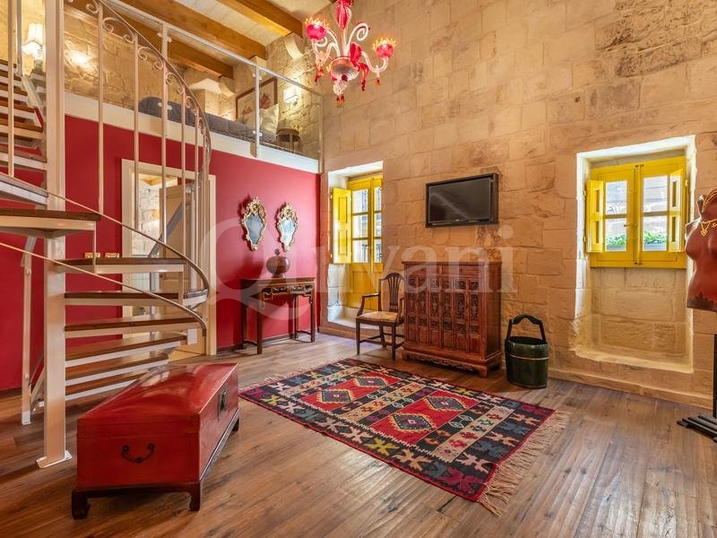 Vittoriosa, Converted House of Character