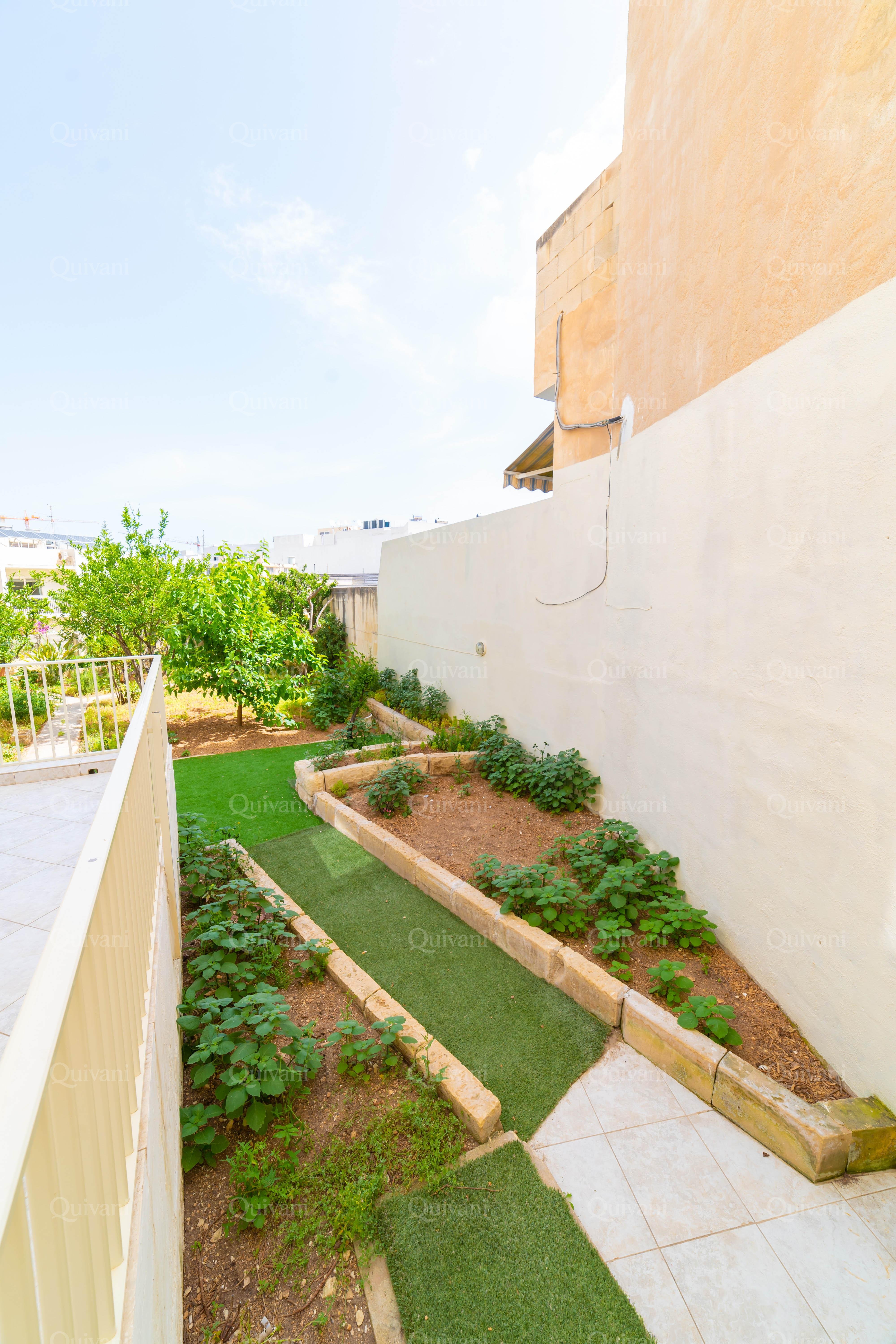 Swieqi, Furnished Apartment