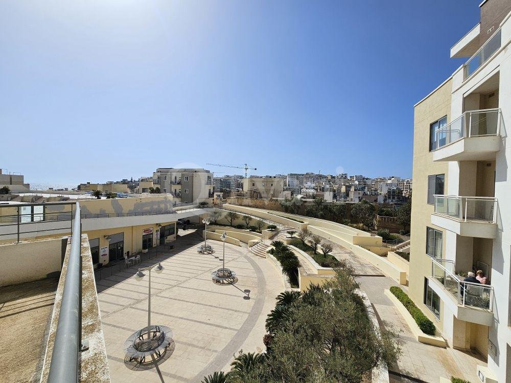 Ta Monita Finished Apartment + Piazza & distant Sea views
