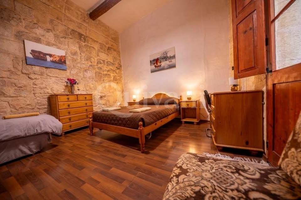Charming 2 bed House of Character in Quiet area of Cospicua