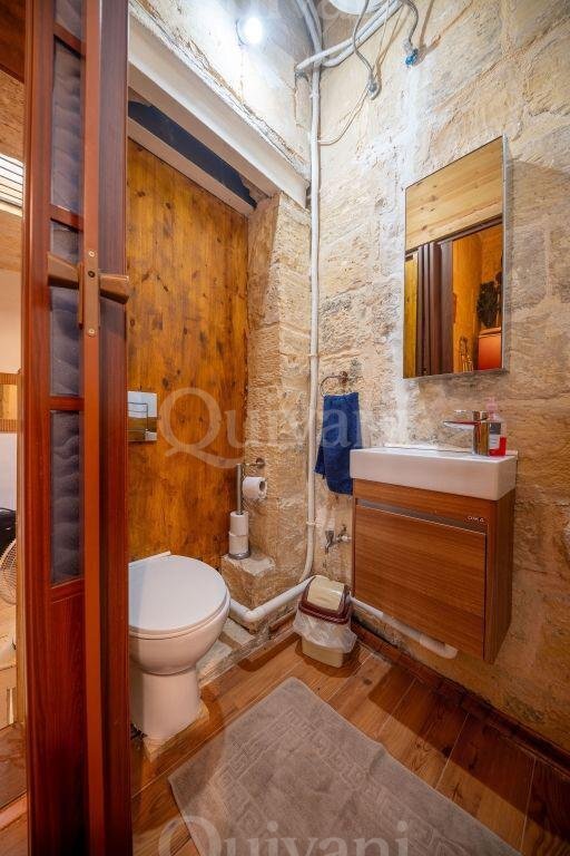 Charming 2 bed House of Character in Quiet area of Cospicua