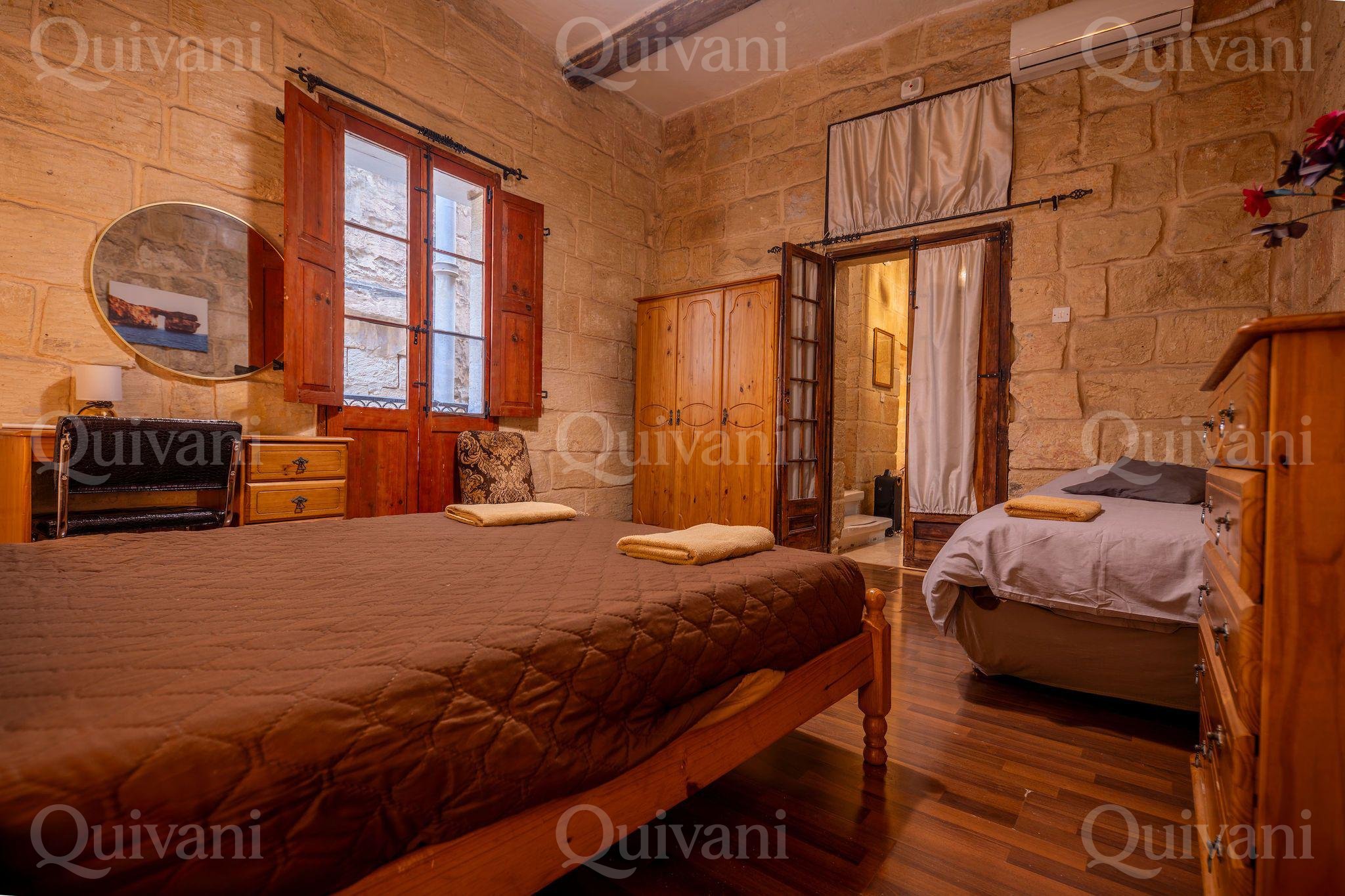 Charming 2 bed House of Character in Quiet area of Cospicua