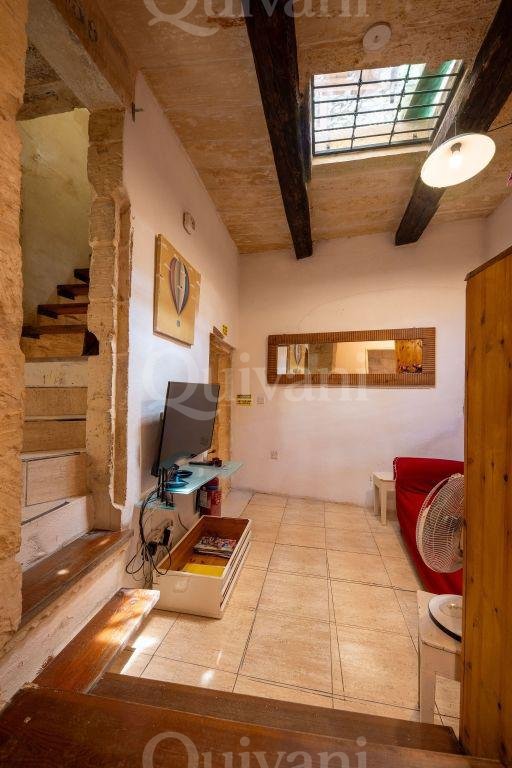 Charming 2 bed House of Character in Quiet area of Cospicua
