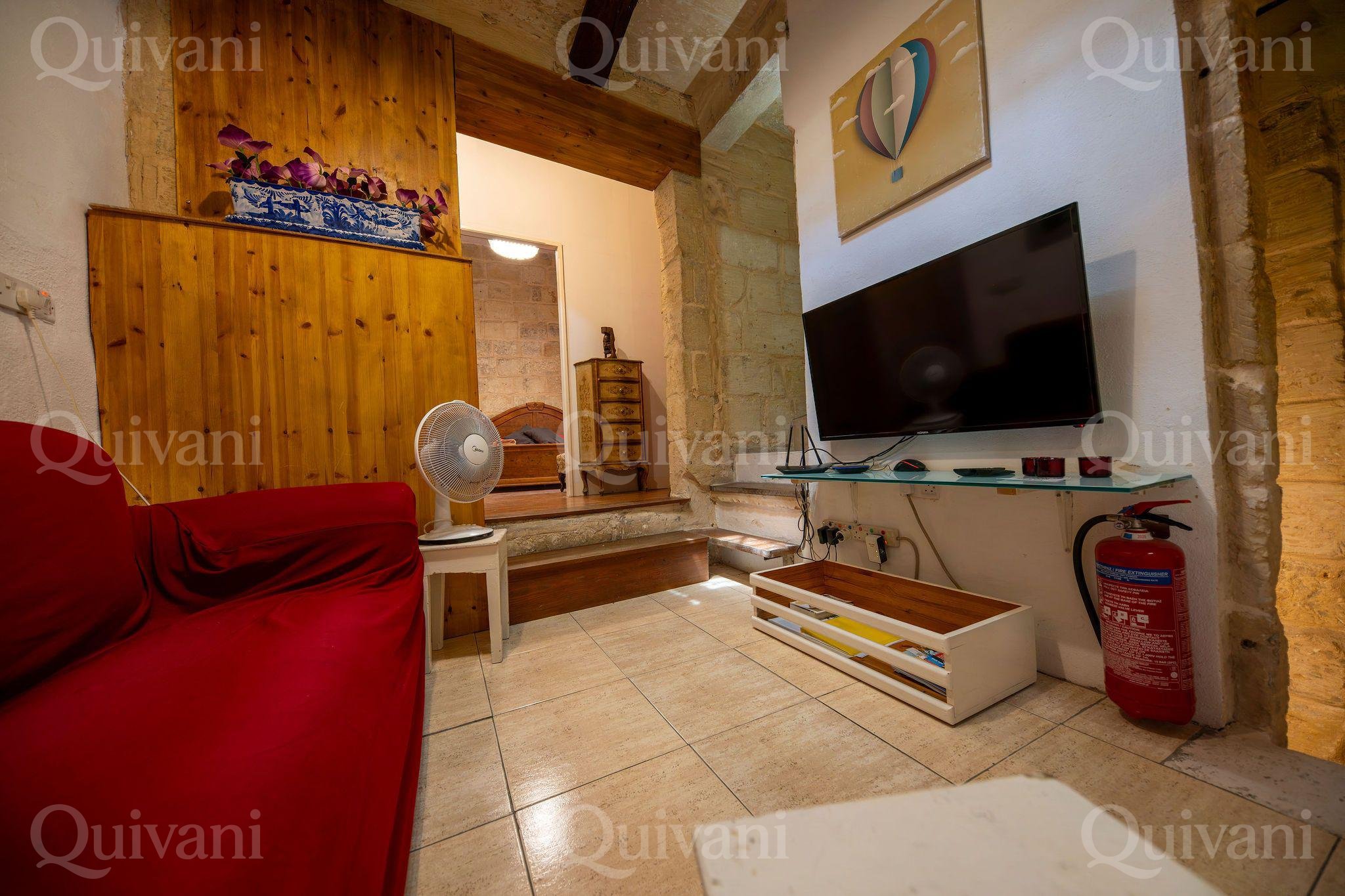 Charming 2 bed House of Character in Quiet area of Cospicua