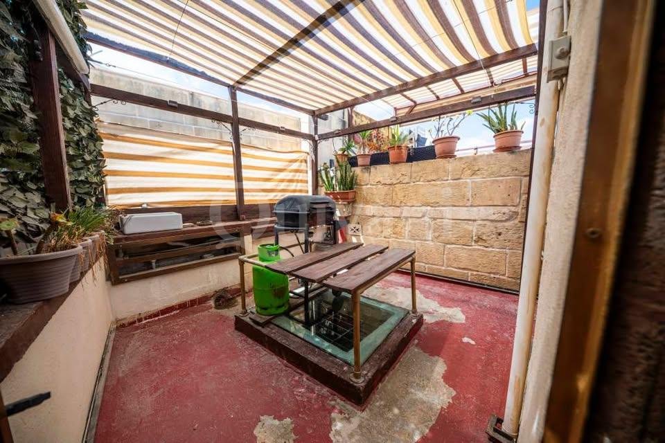 Charming 2 bed House of Character in Quiet area of Cospicua