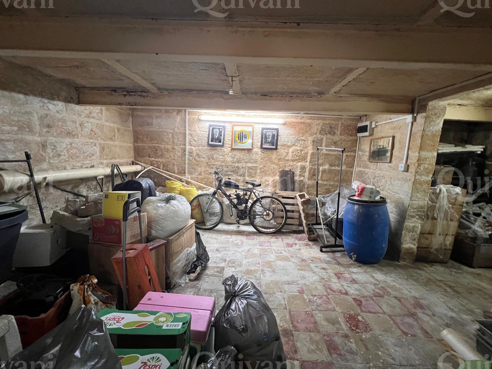 Partly Furnished Townhouse in Paola