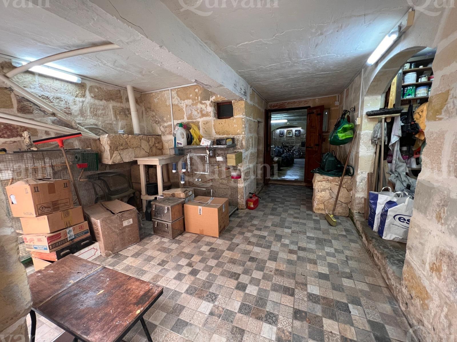 Partly Furnished Townhouse in Paola