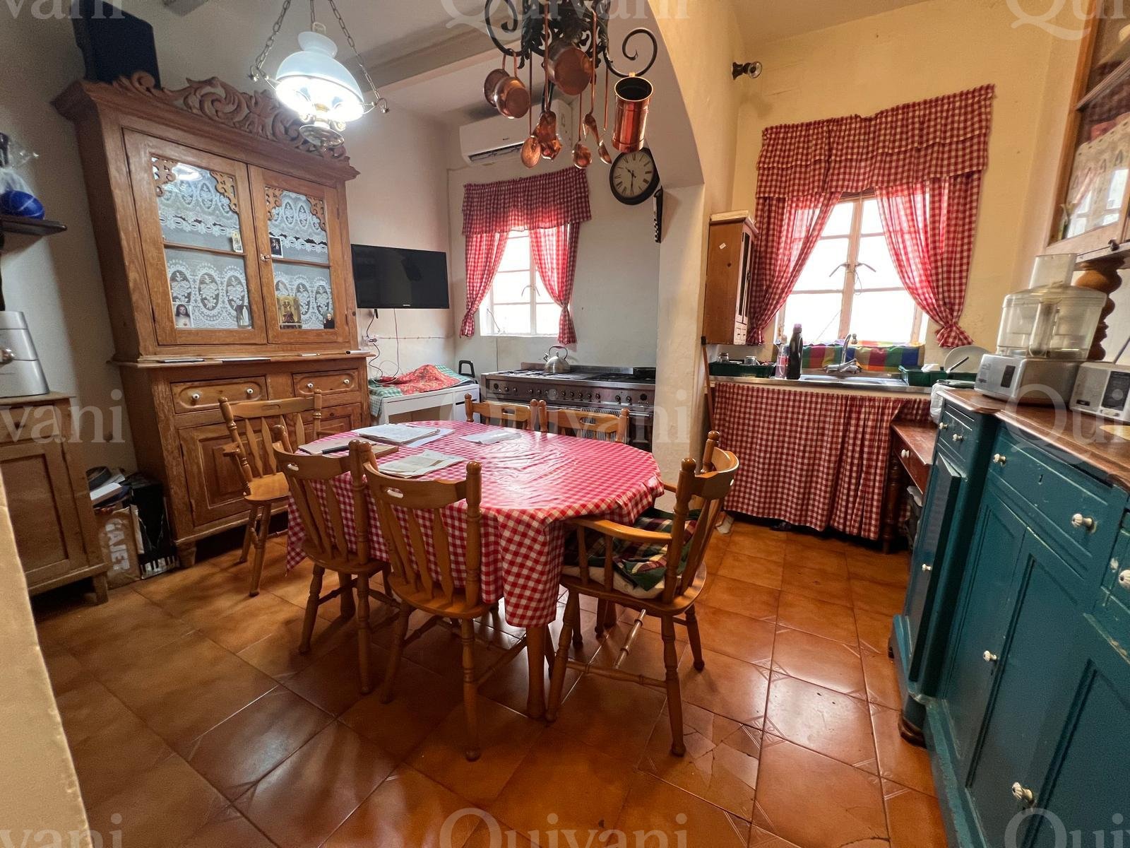 Partly Furnished Townhouse in Paola