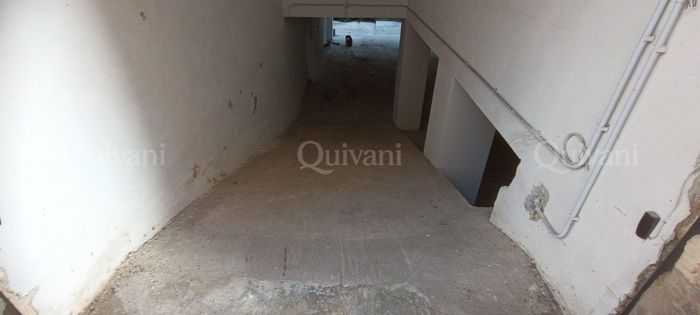 Gzira 9-Car garage with large yard