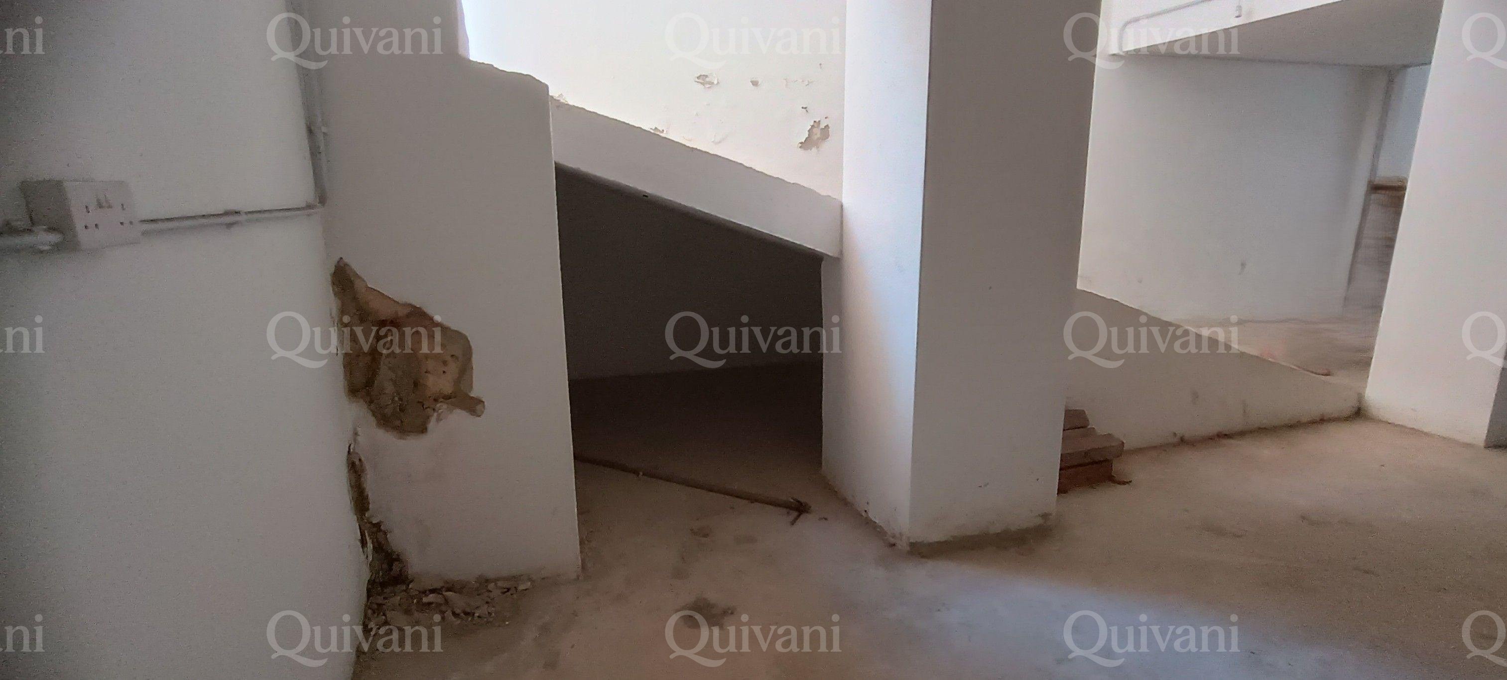 Gzira 9-Car garage with large yard