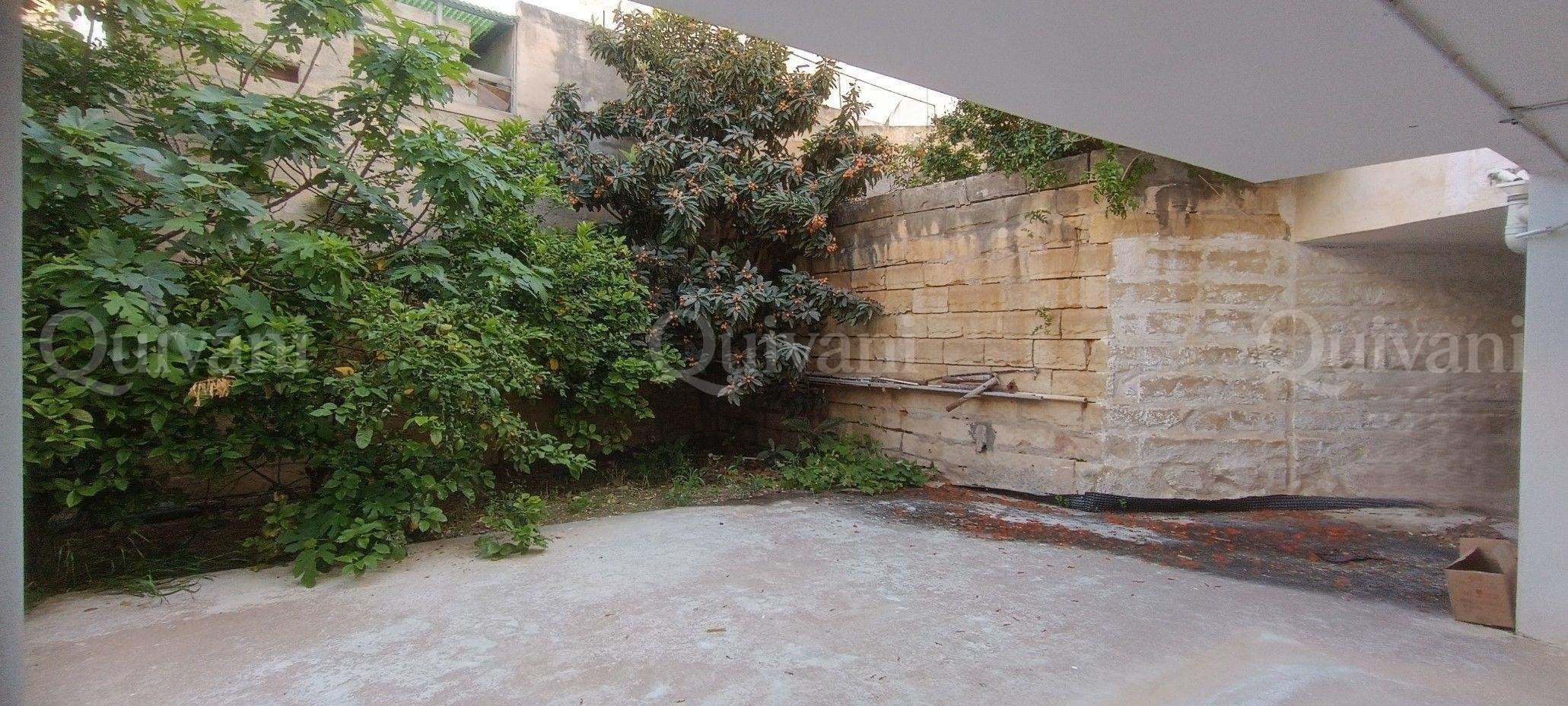 Gzira 9-Car garage with large yard