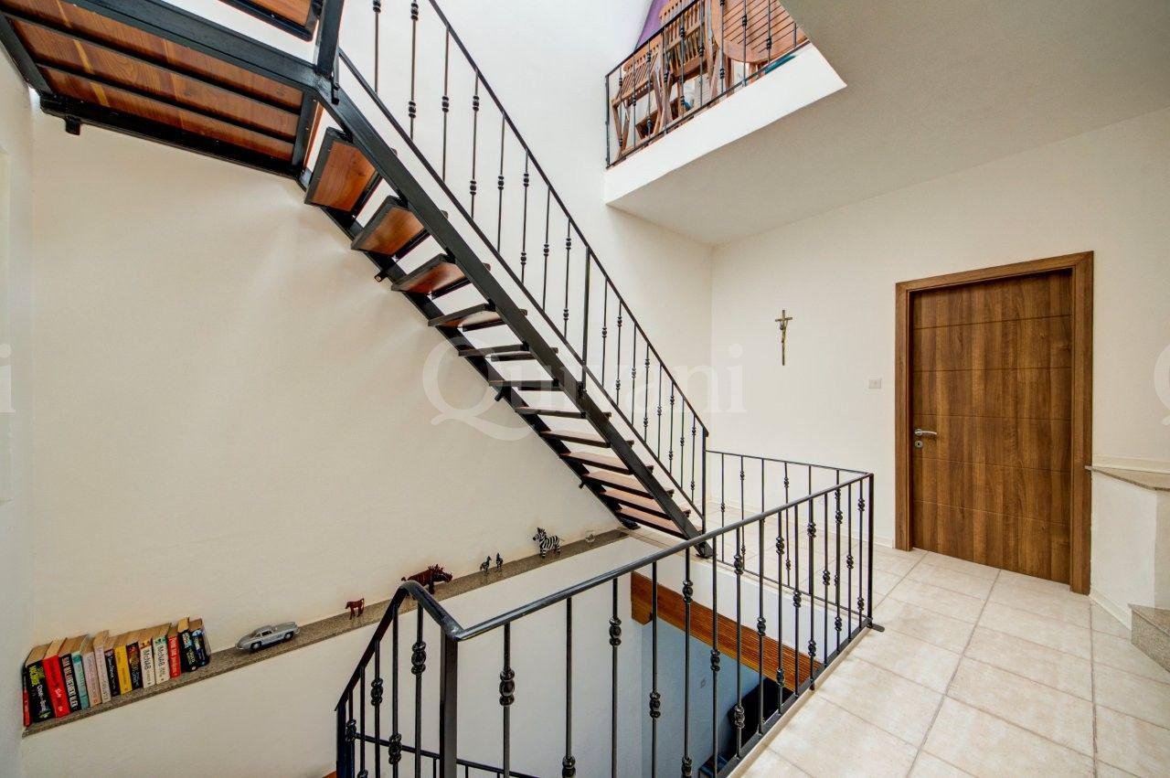 Furnished Town House