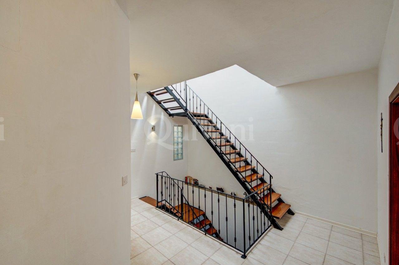 Furnished Town House