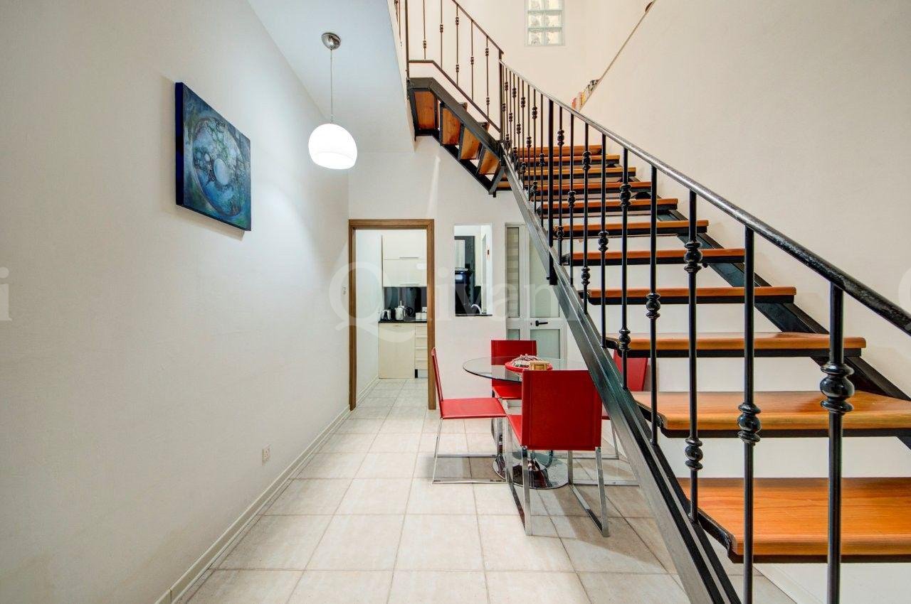 Furnished Town House