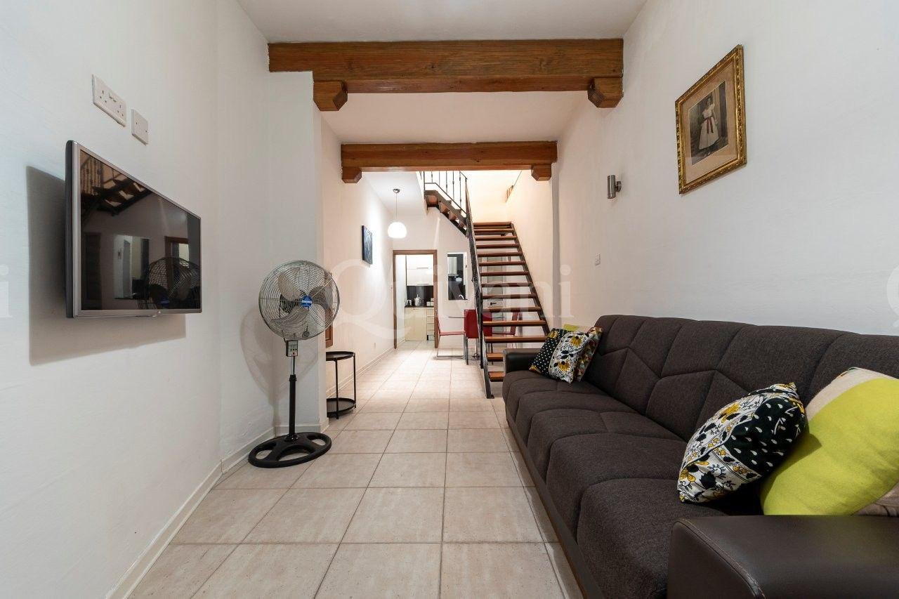 Furnished Town House