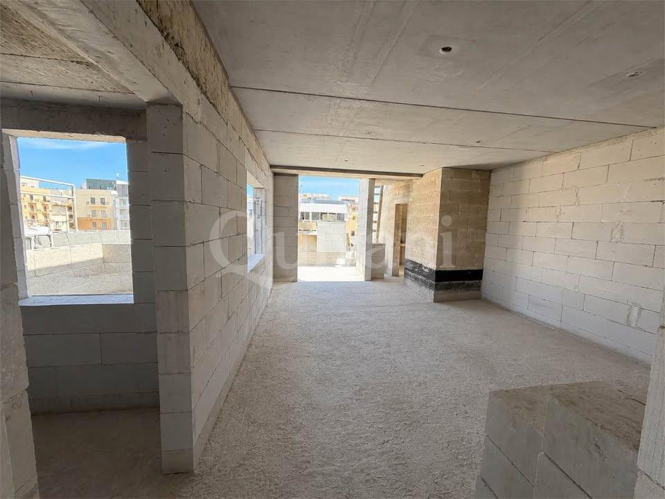 Marsascala, Shell form, Penthouse