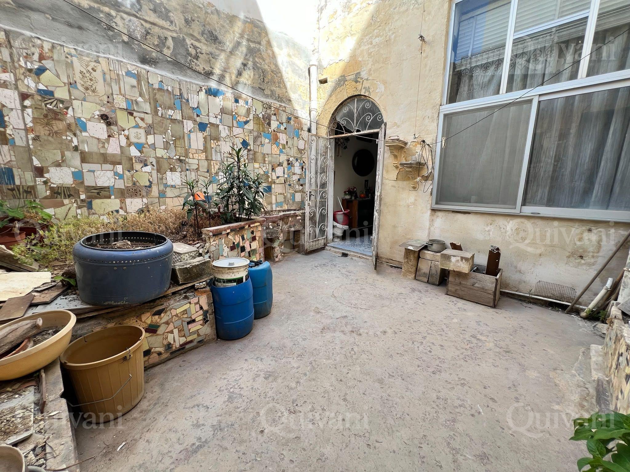 Zabbar Unconverted Townhouse