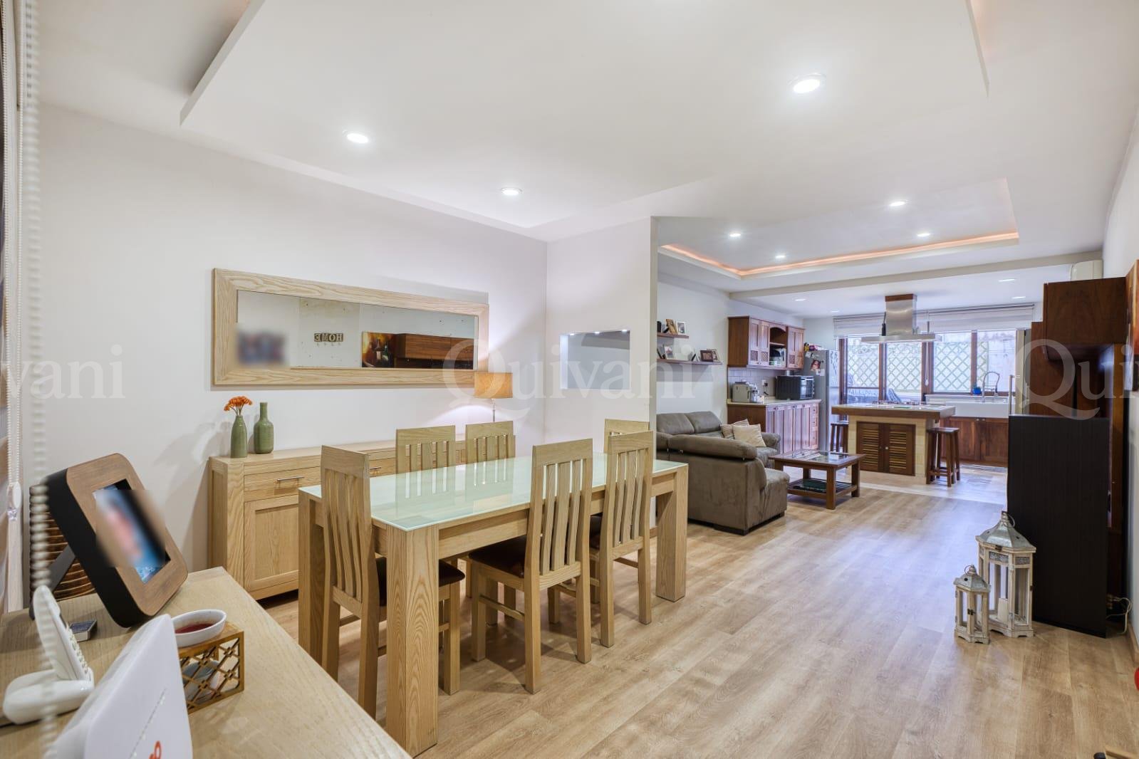 Furnished First Floor Maisonette with one car garage