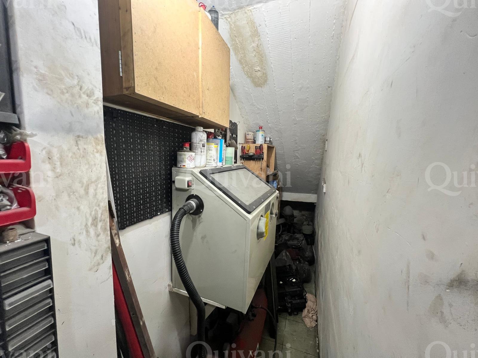 Furnished First Floor Maisonette with one car garage