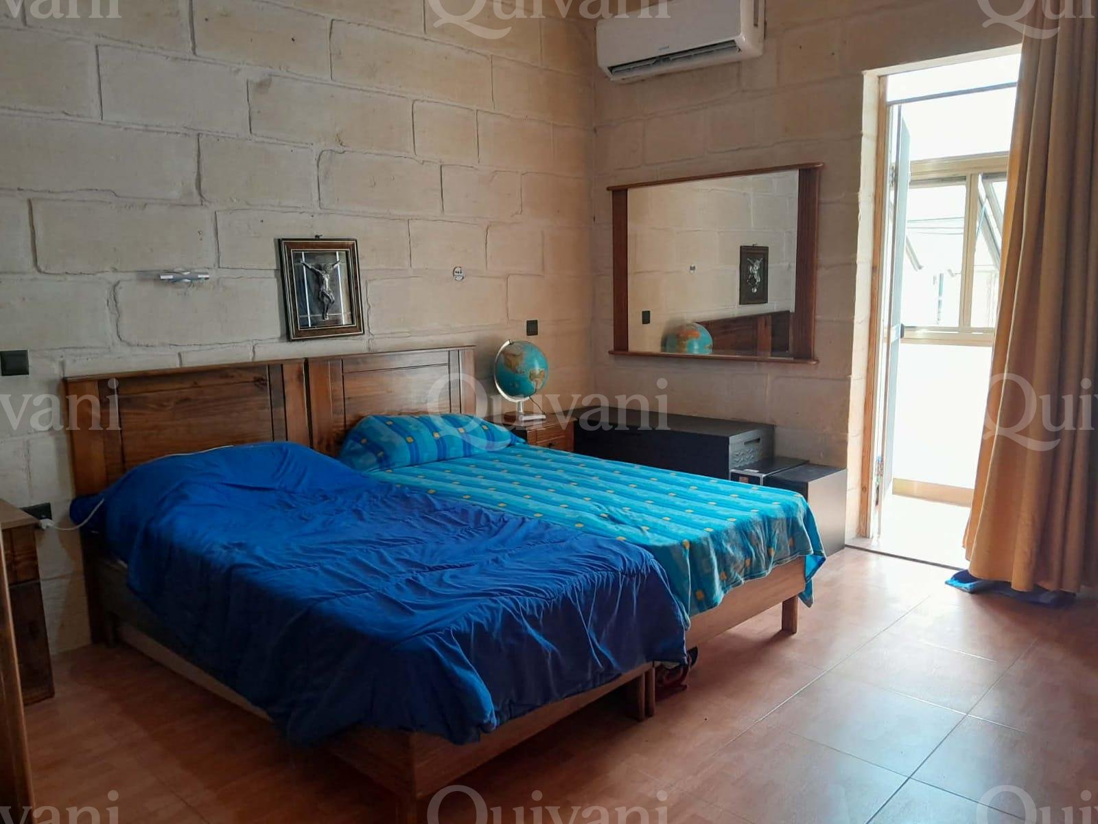 Paola, Furnished, Townhouse