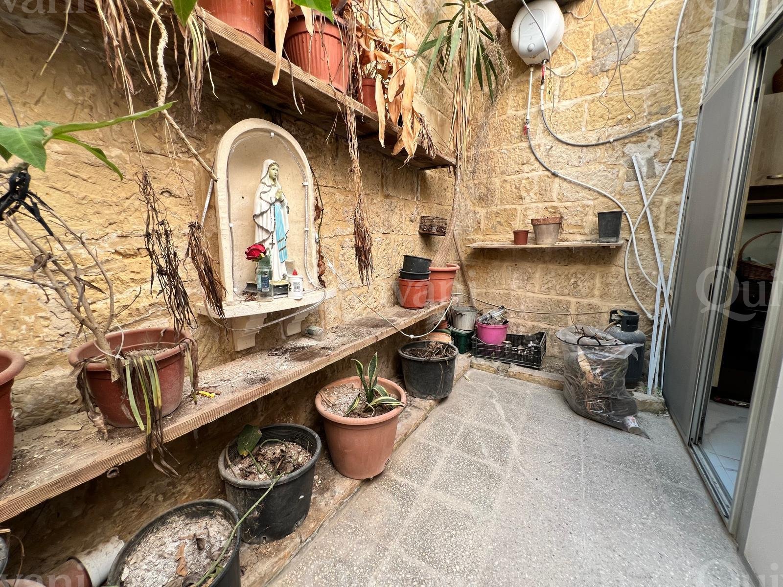 Zebbug unconverted house of character