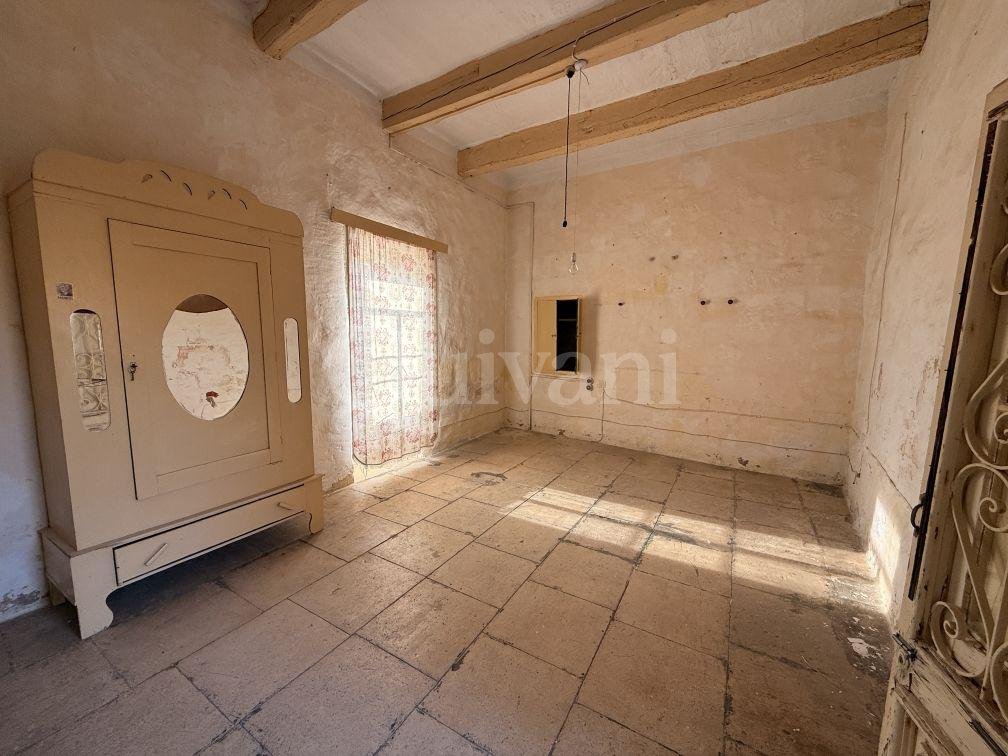 Zabbar, Unconverted, House of Character