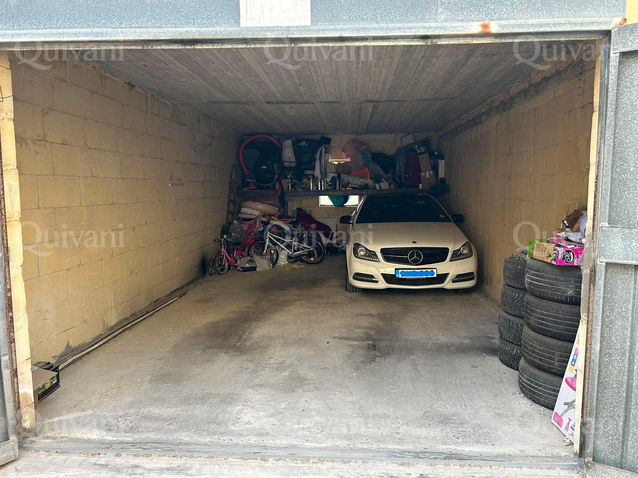 Marsascala, Finished, Garage