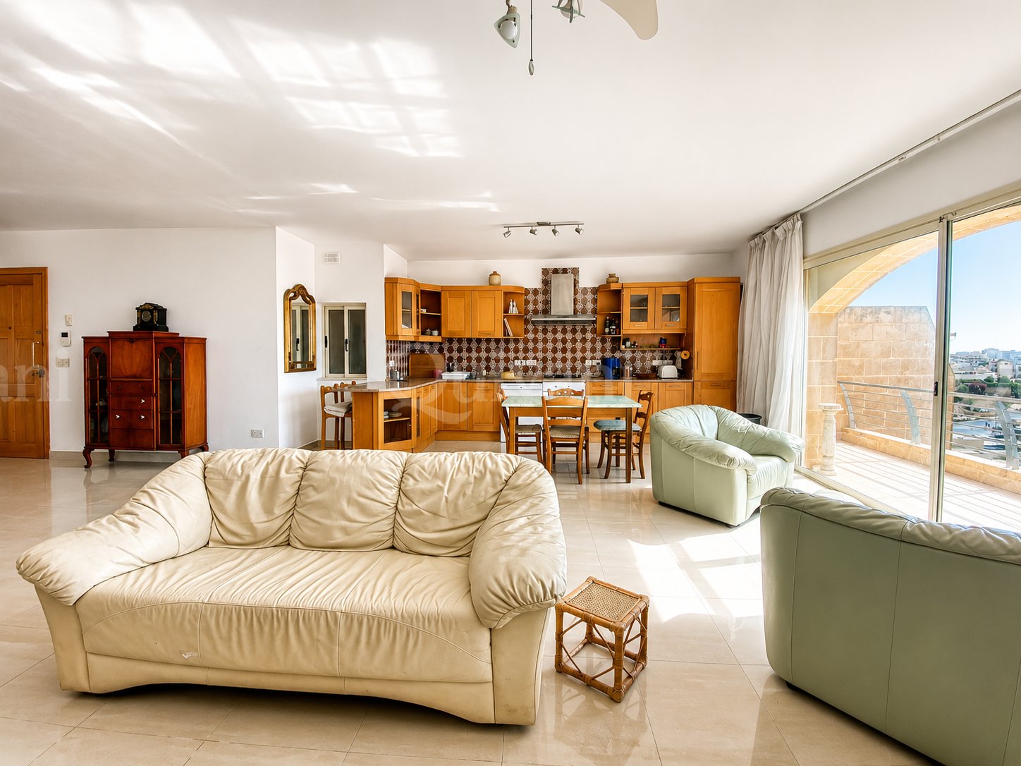 Marsaskala Large Apartment with Sea Views