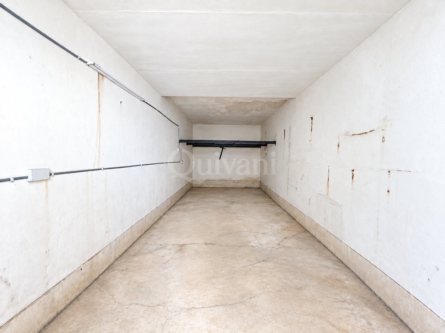 1 Car Semi basment with storage