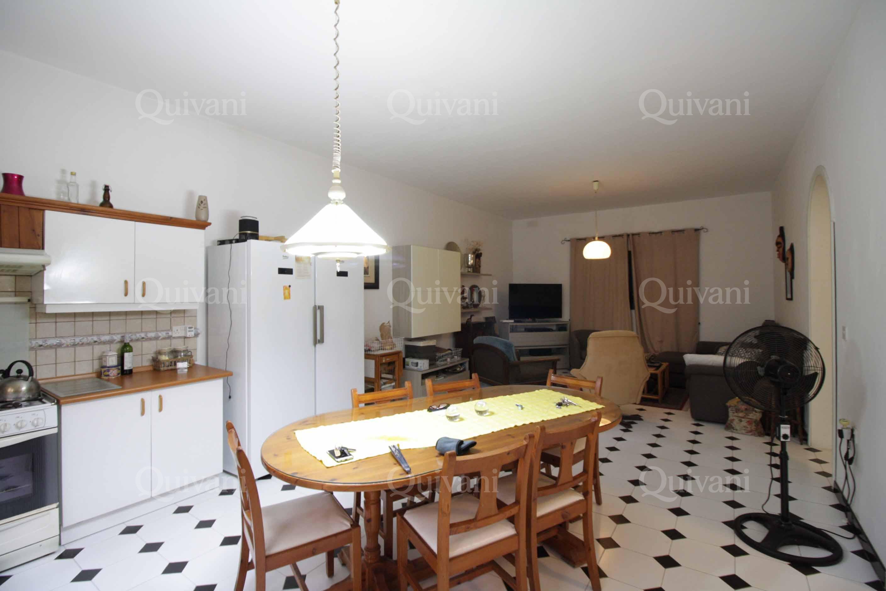 Birzebbugia, Furnished Bungalow