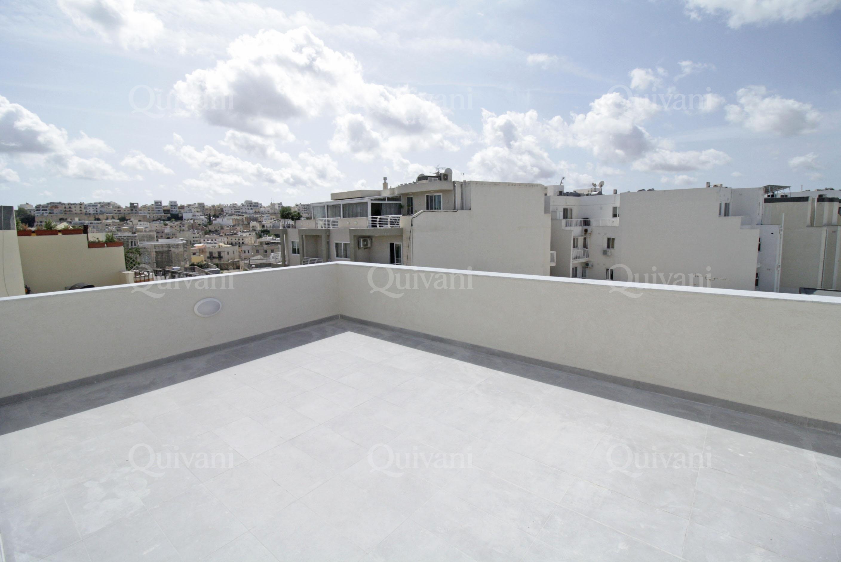 Swieqi, Furnished Penthouse