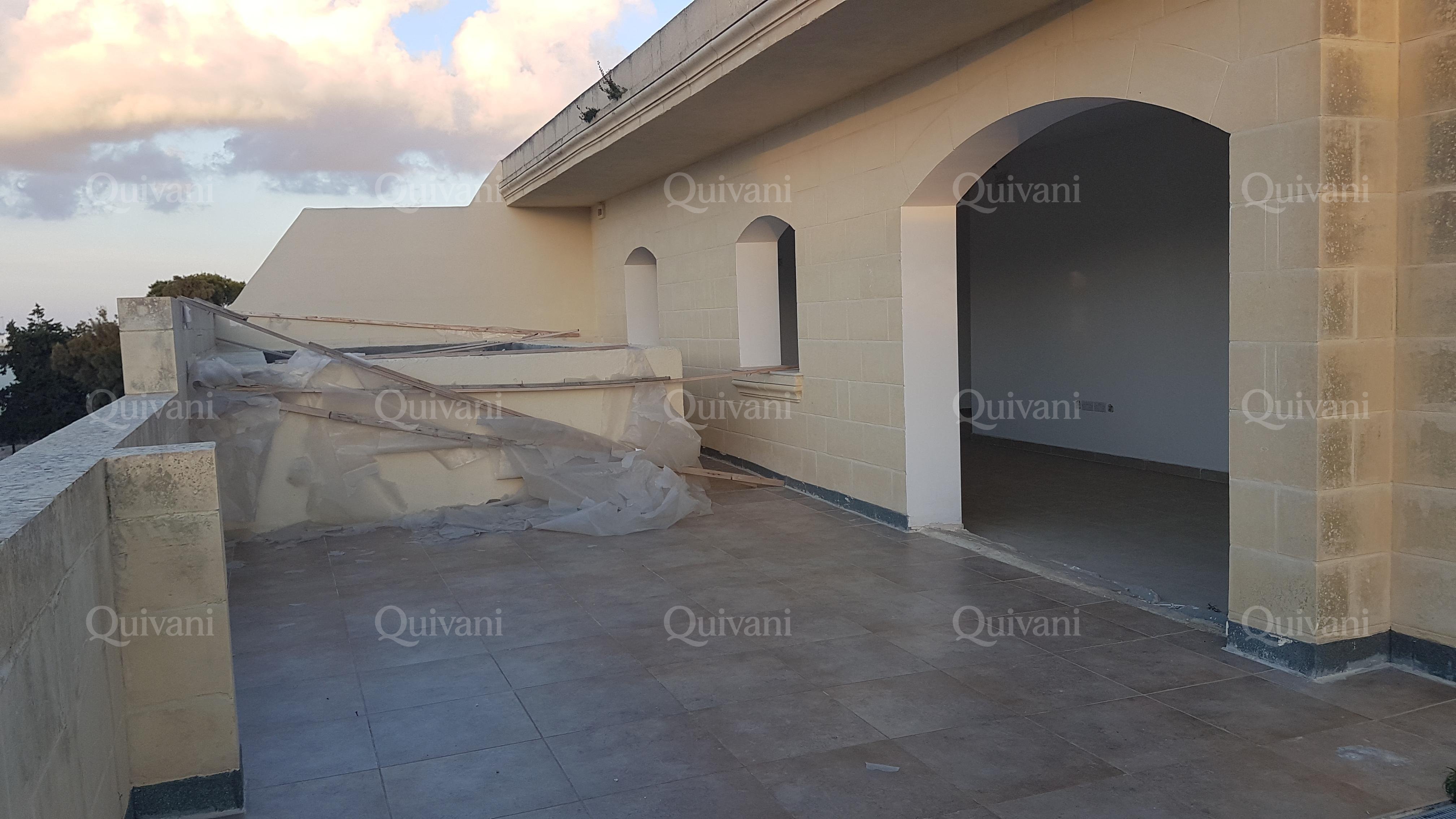 Siggiewi, Furnished Penthouse