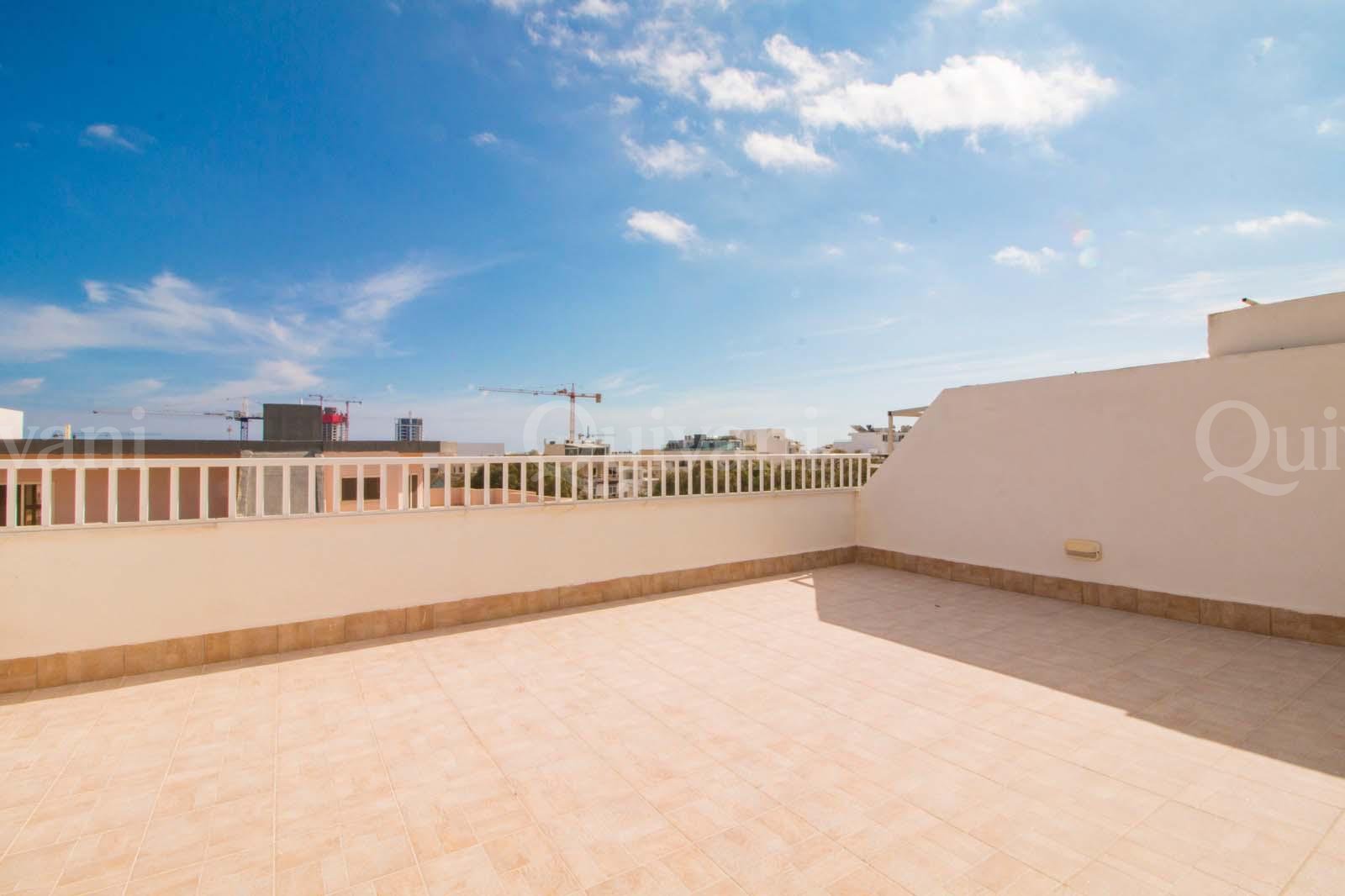 Swieqi, Furnished Penthouse