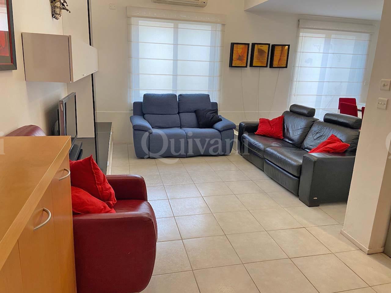 Pembroke, Furnished Maisonette