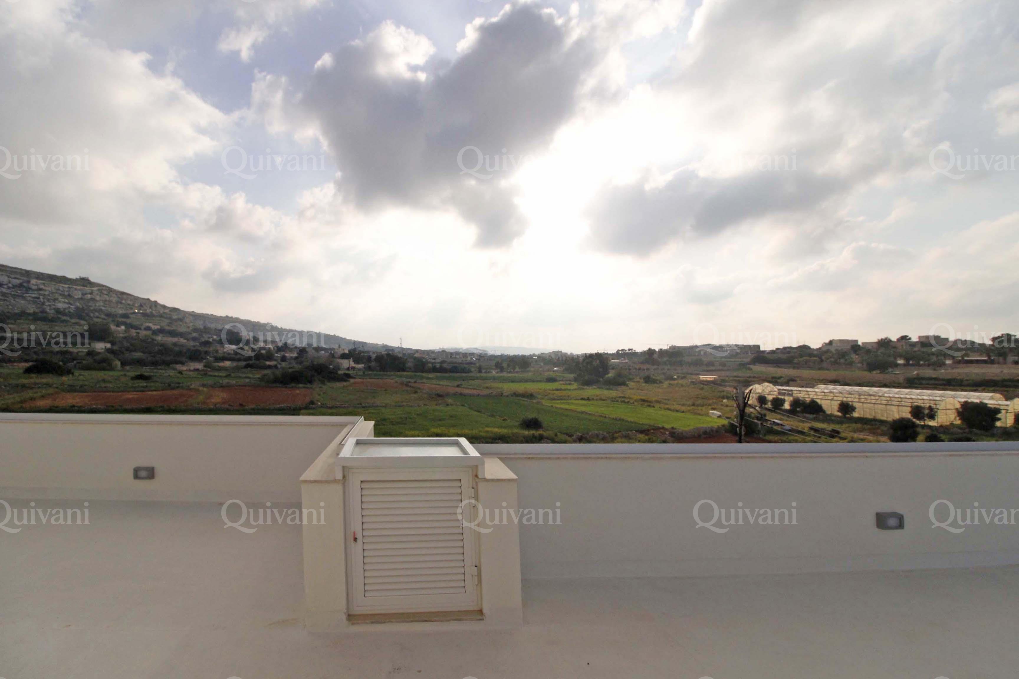 Bahar ic-Caghaq, Furnished Semi-detached Villa