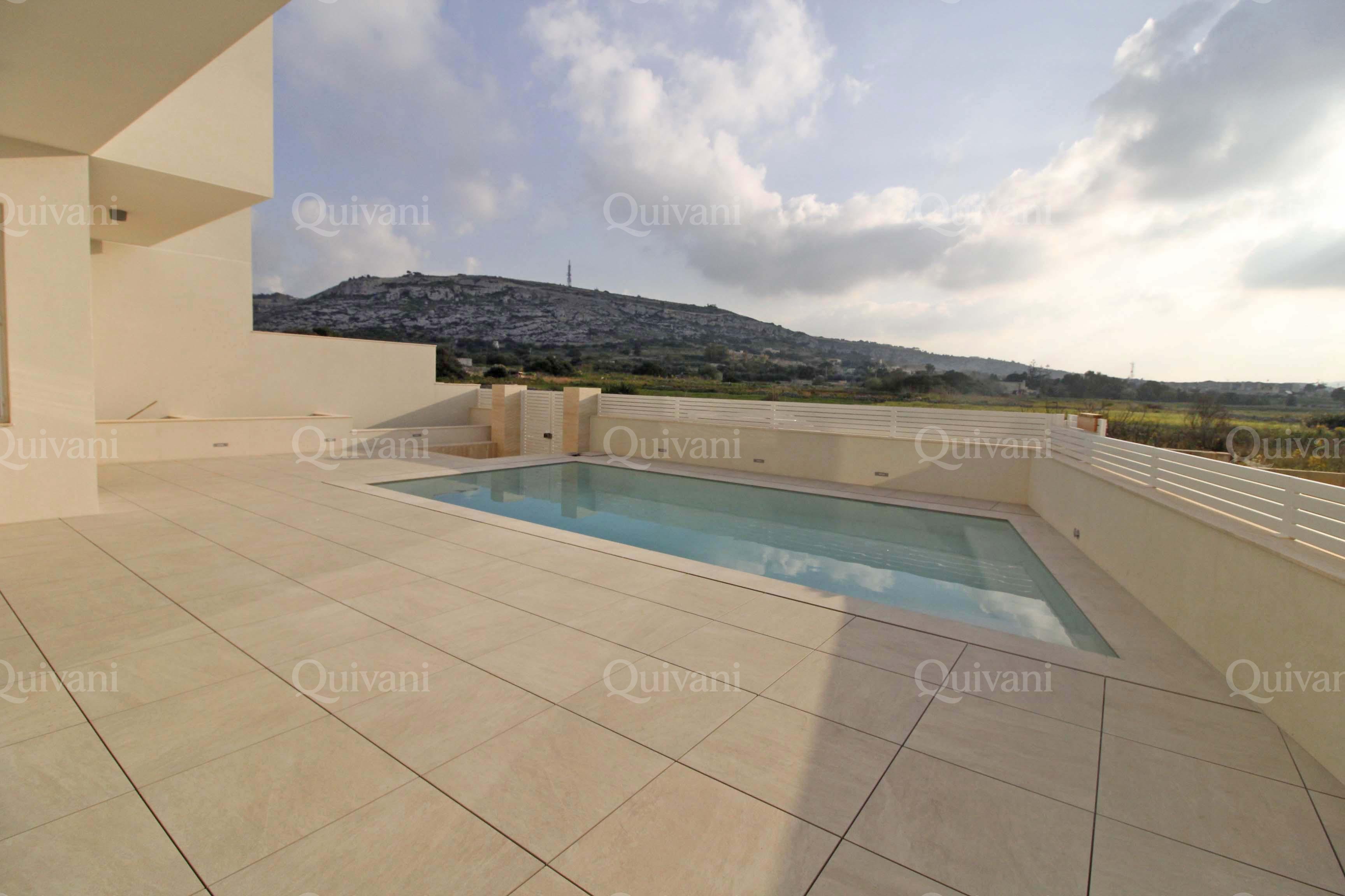 Bahar ic-Caghaq, Furnished Semi-detached Villa