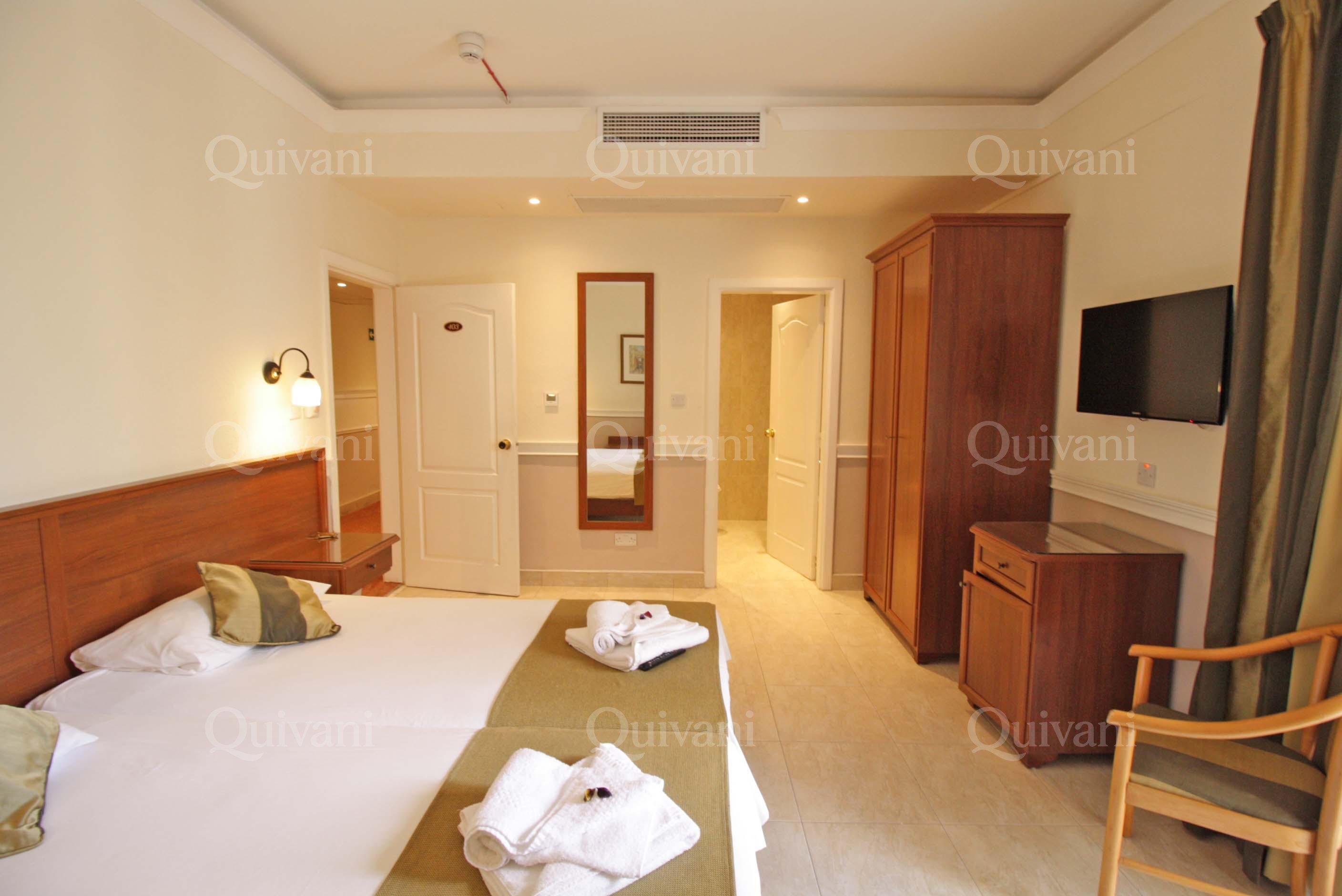 Qawra, Furnished Apartment