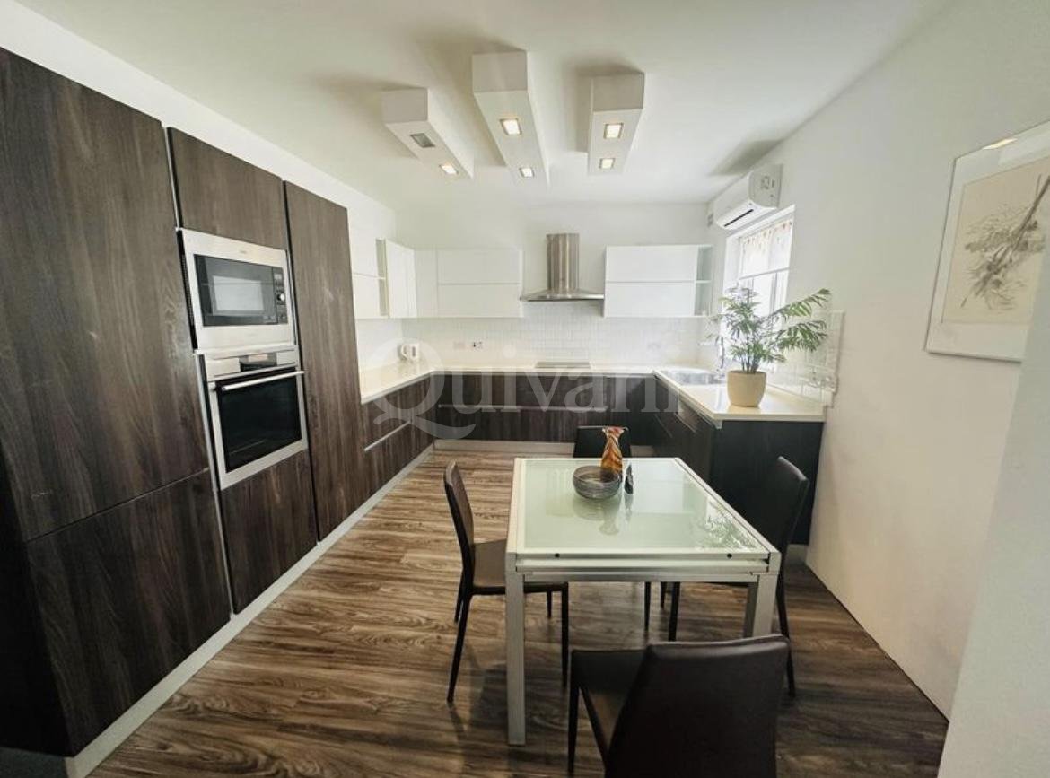 Sliema, Furnished Penthouse
