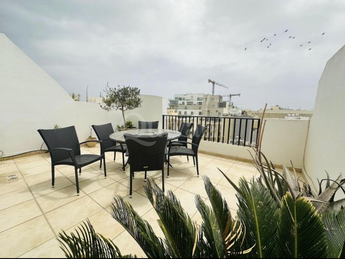 Sliema, Furnished Penthouse