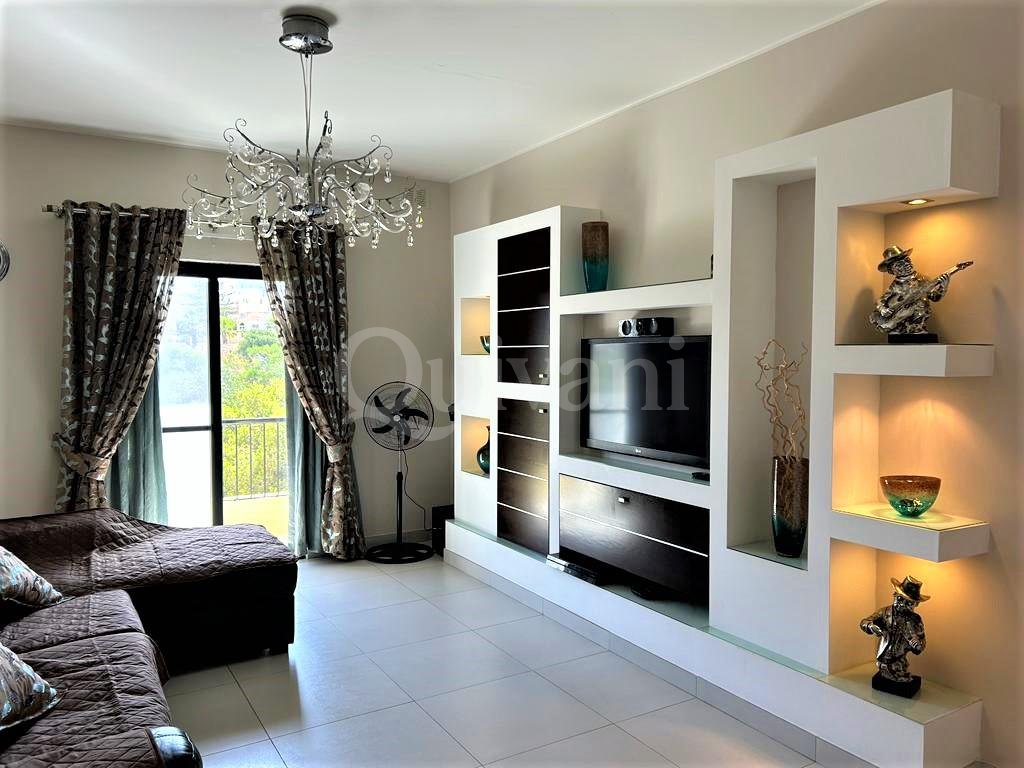 Pembroke, Furnished Apartment