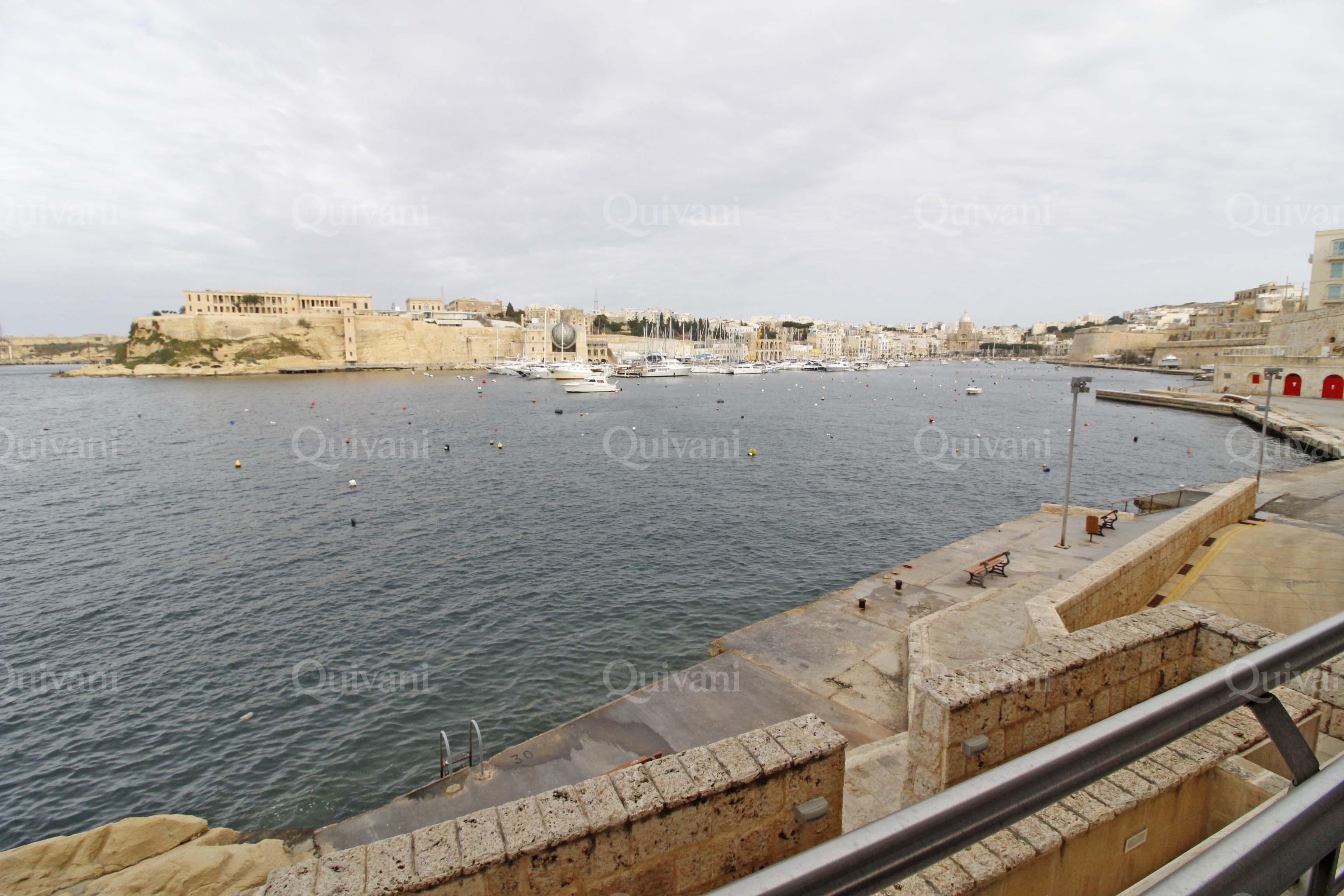 St. Angelo Mansions, Furnished Apartment