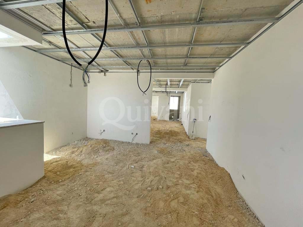 Blata l-Bajda, Finished Office Block