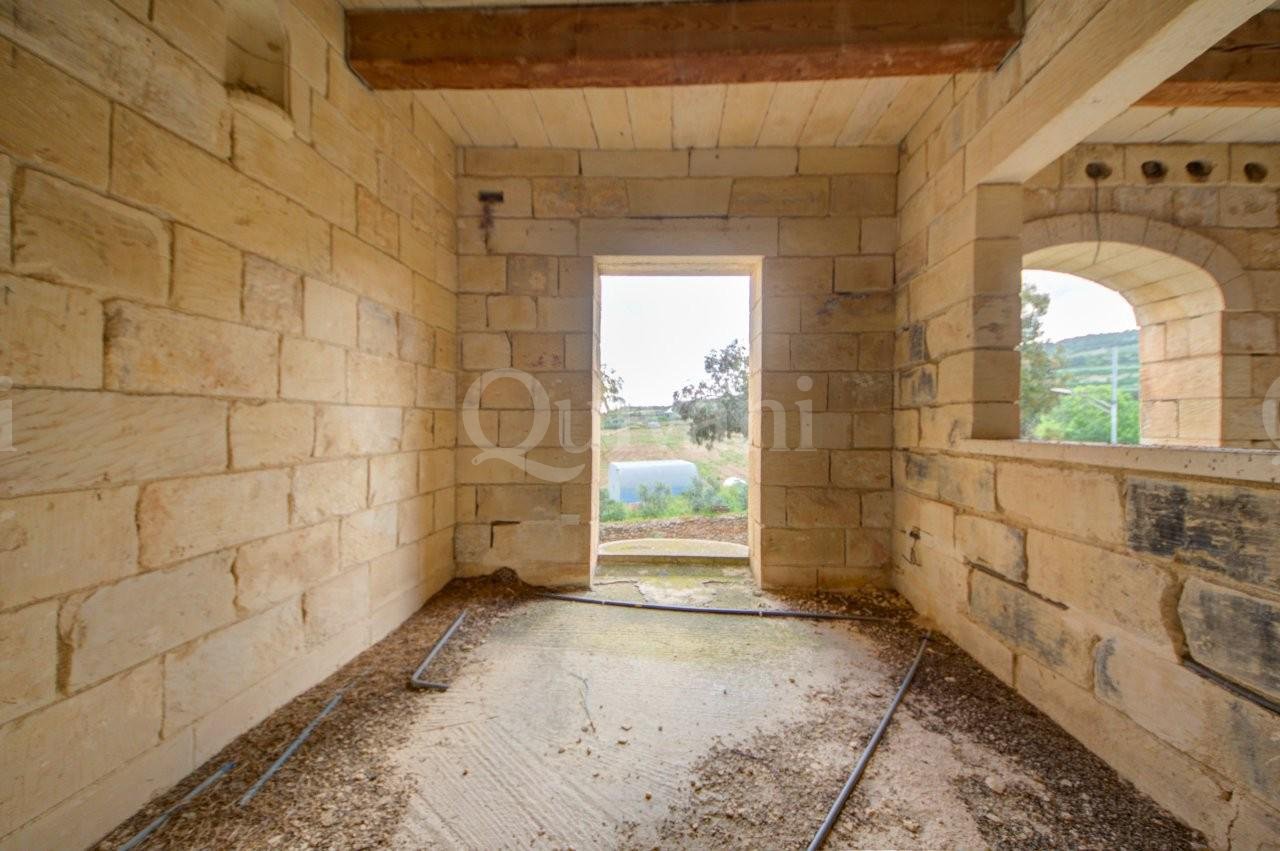Mgarr, Unconverted House of Character