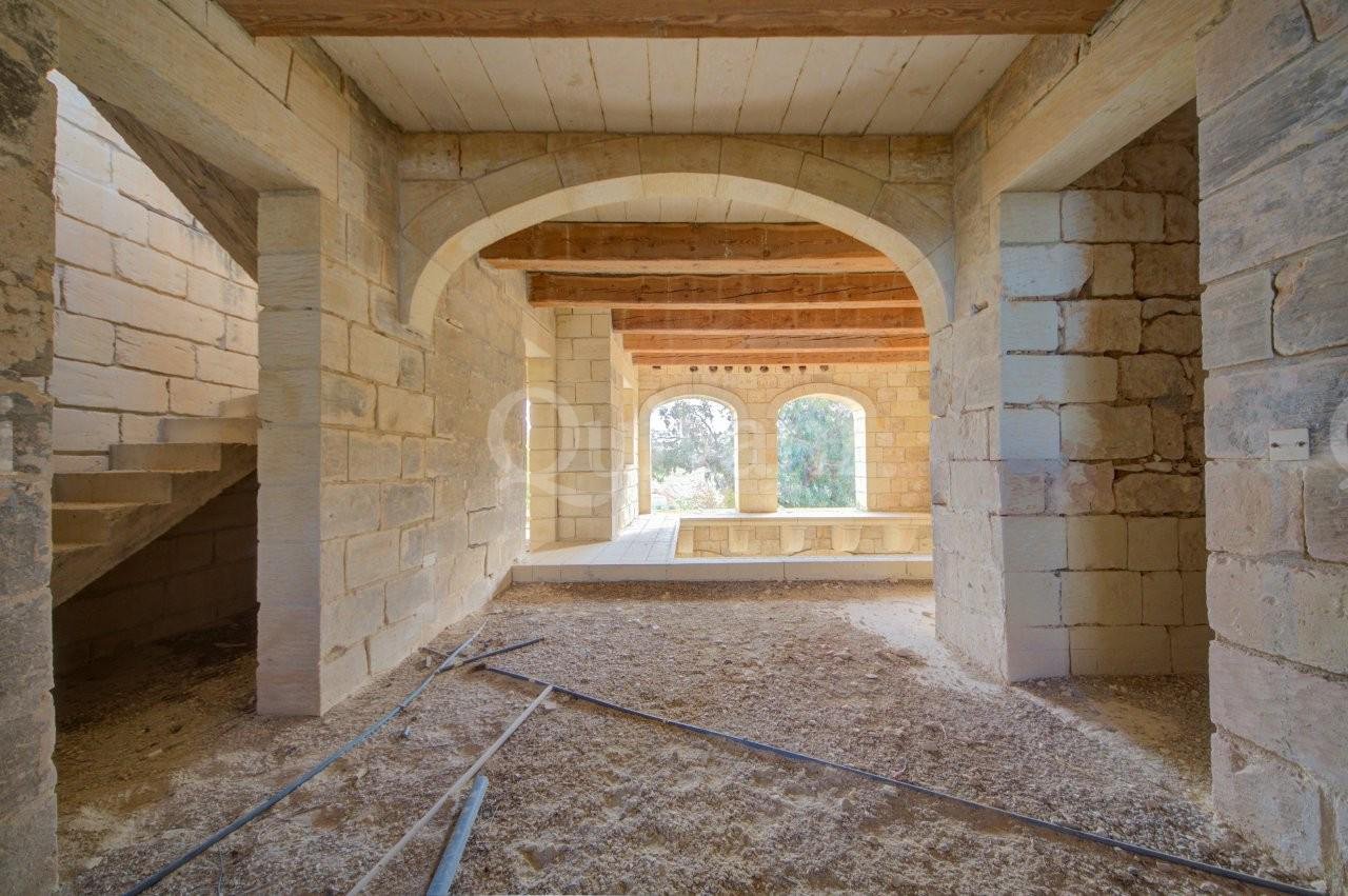 Mgarr, Unconverted House of Character