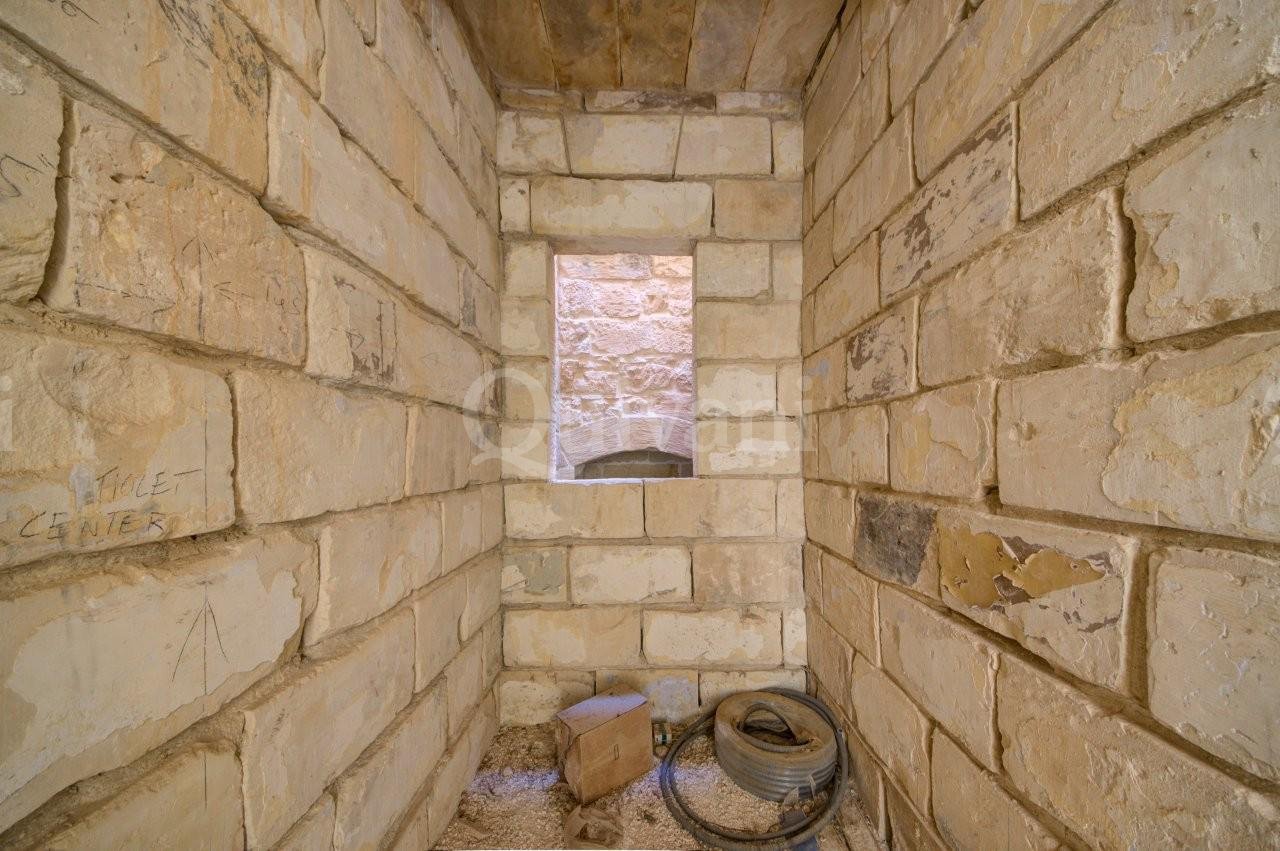 Mgarr, Unconverted House of Character