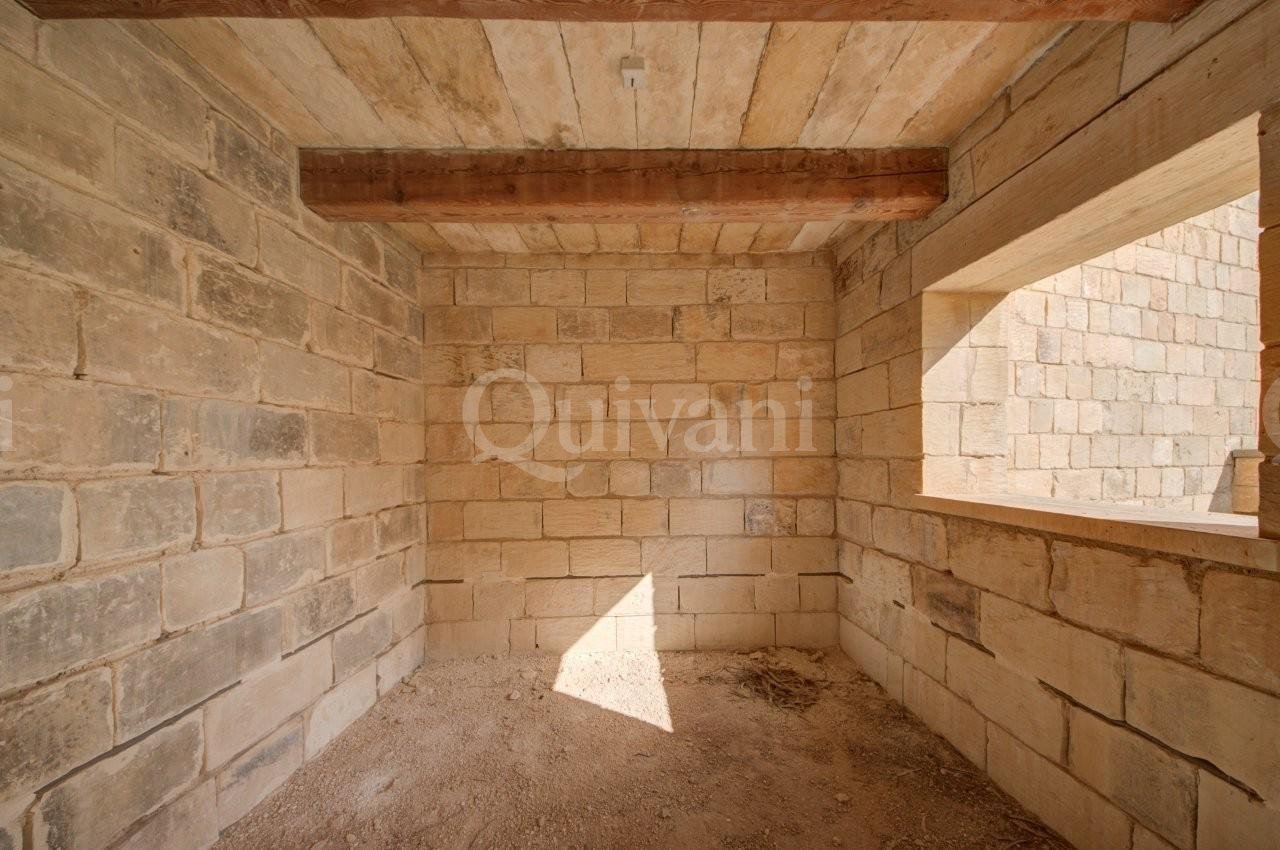Mgarr, Unconverted House of Character
